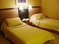 パンパシフィックホテル横浜　ベッドまわり